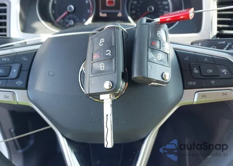 2021 Volkswagen Atlas 2.0T S z USA, uszkodzony, nr VIN 1V2GP2CA6MC523794